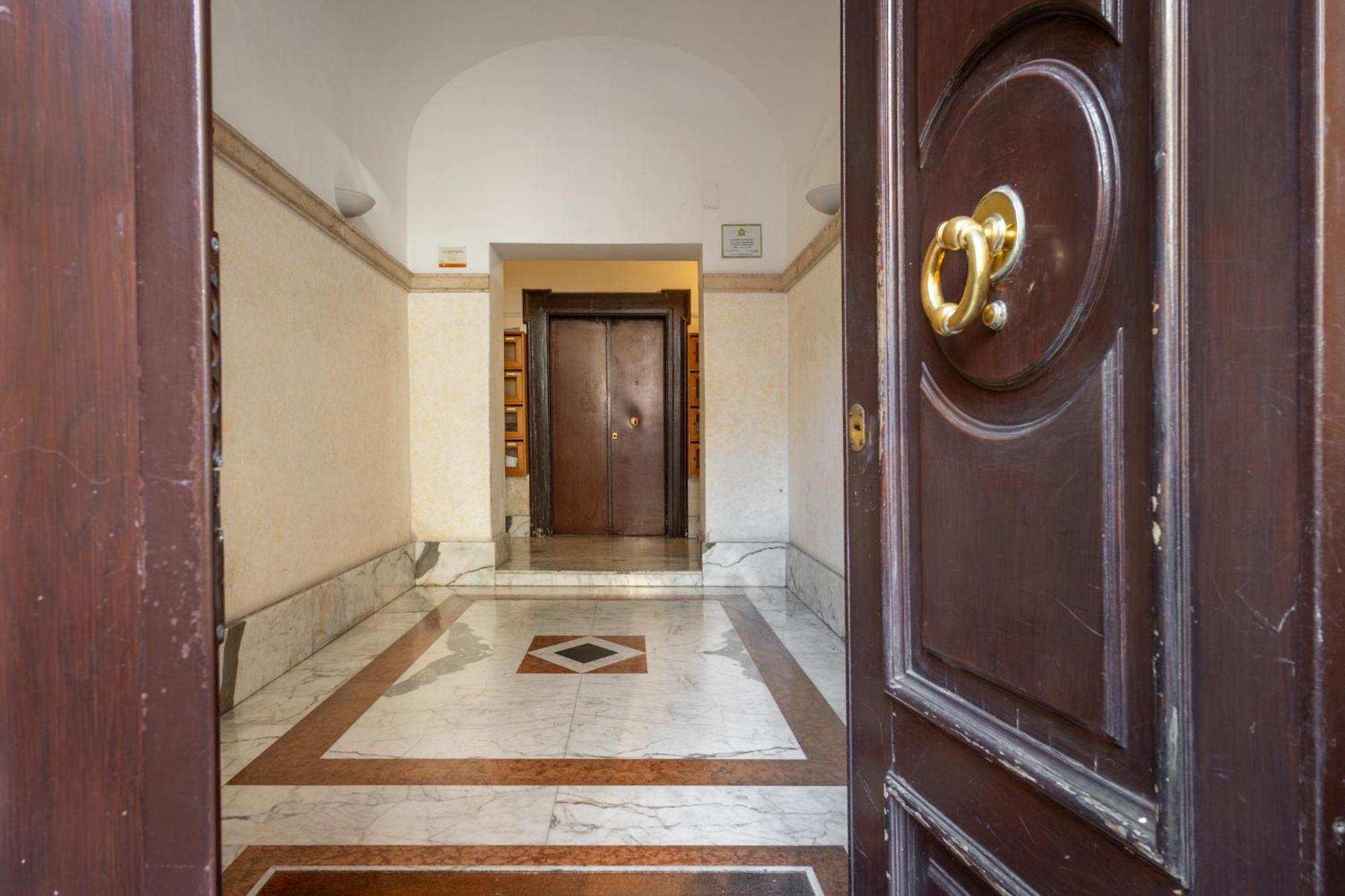 Your Elegant Loft At Termini Station Рим Екстер'єр фото